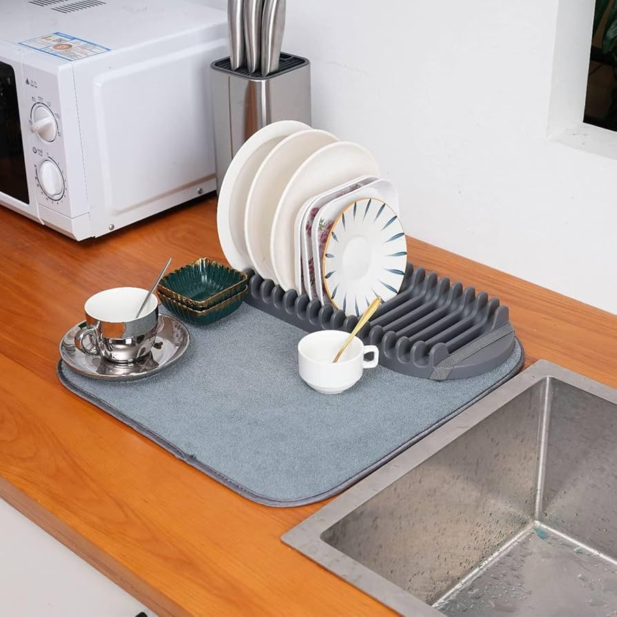 Dish drying mat